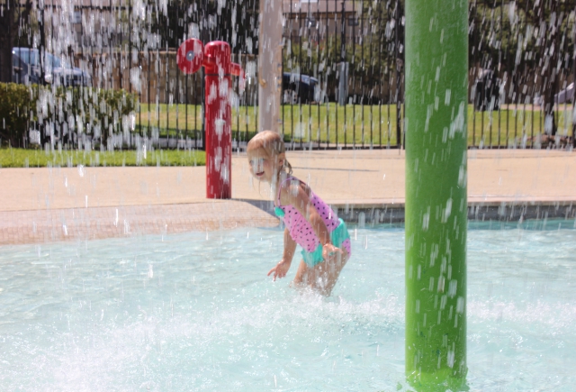 SUMMER IN CASTLE HILLS: POOL YOUR SUMMER RESOURCES
