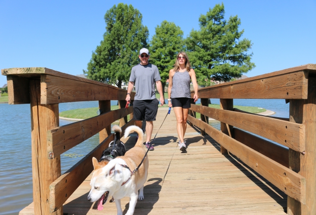 CELEBRATE NATIONAL WALK IN THE PARK DAY IN CASTLE HILLS